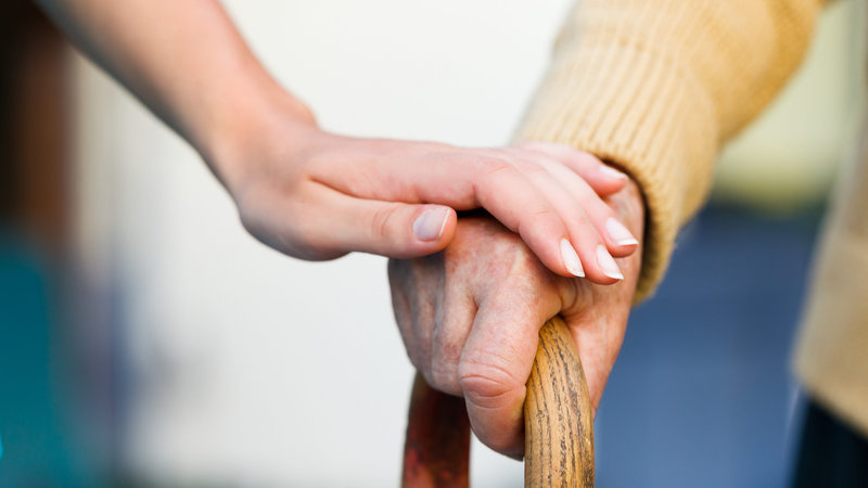 Alzheimer's Disease - How To Identify The Signs & Symptoms