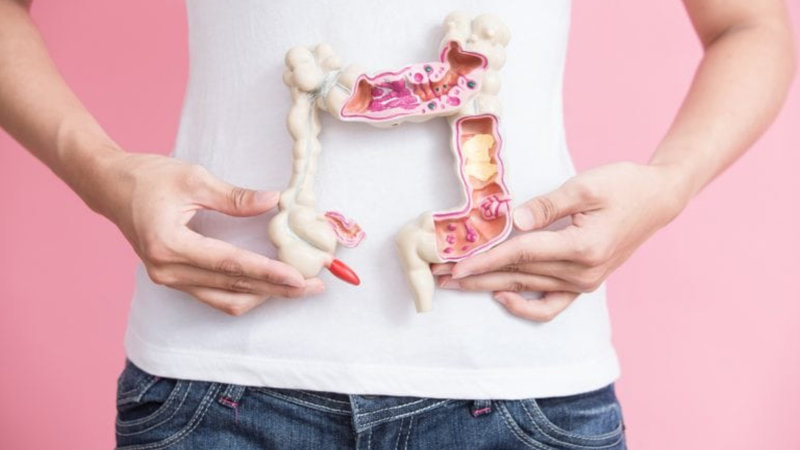 How To Clean Your Stomach And Intestines Naturally