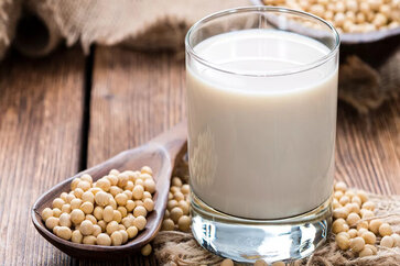 Soy Milk It's Properties, Benefits & Side Effects
