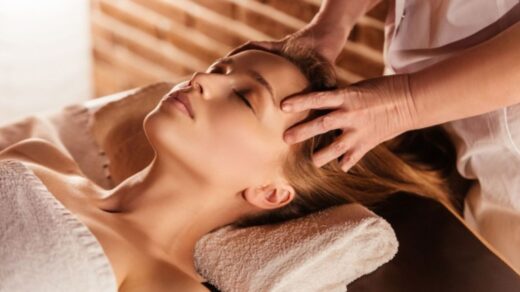 Ayurvedic Head Massage Benefits, Techniques, and More