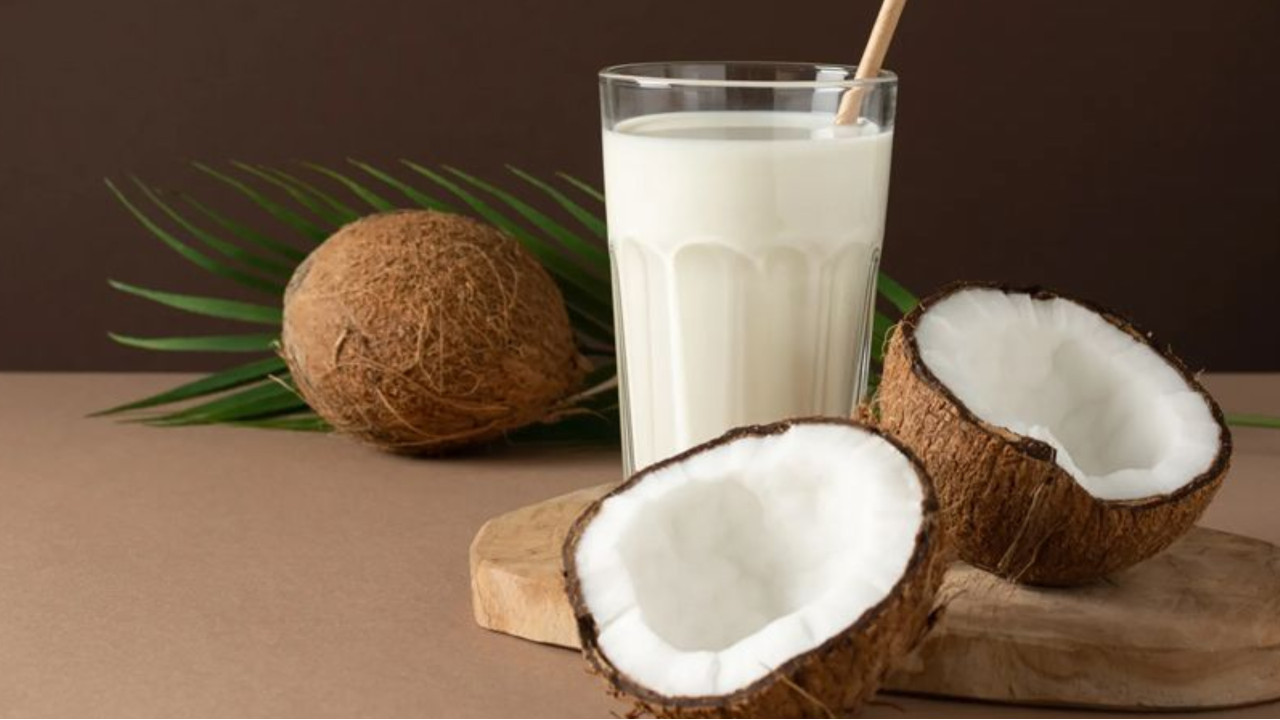 Coconut Milk in Ayurveda: The Secret to Skin, Hair, and Digestion
