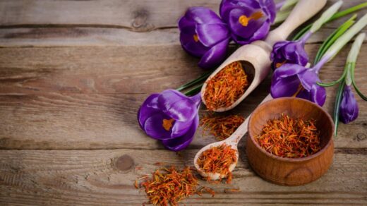 Kesar (Saffron): Benefits, Nutrition, Dosage & Side Effects