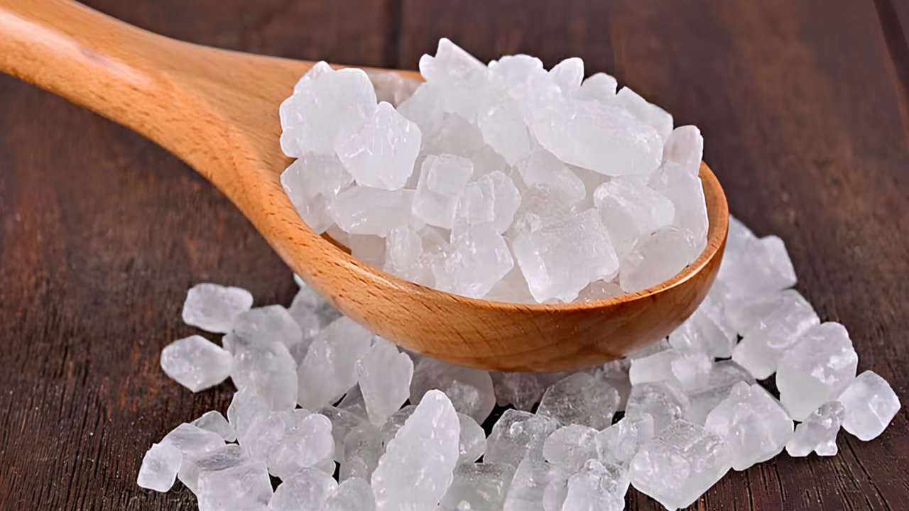 Rock Candy (Mishri, Khadi Sakhar): Uses, Benefits, Risks
